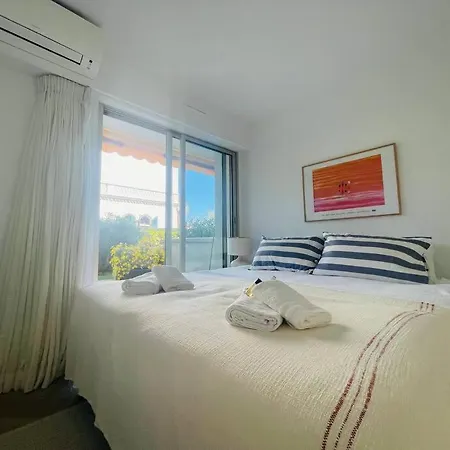 Διαμέρισμα Le Bluebay - Luxurious 2 Bedrooms Seaview Swimming Pool Carpark *