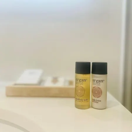 Le Bluebay - Luxurious 2 Bedrooms Seaview Swimming Pool Carpark Διαμέρισμα Κάννες