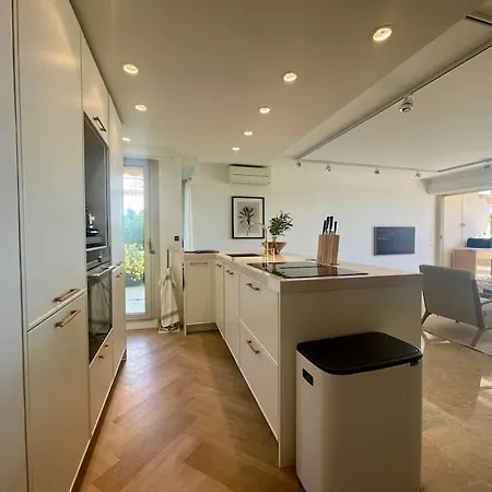 Le Bluebay - Luxurious 2 Bedrooms Seaview Swimming Pool Carpark شقة